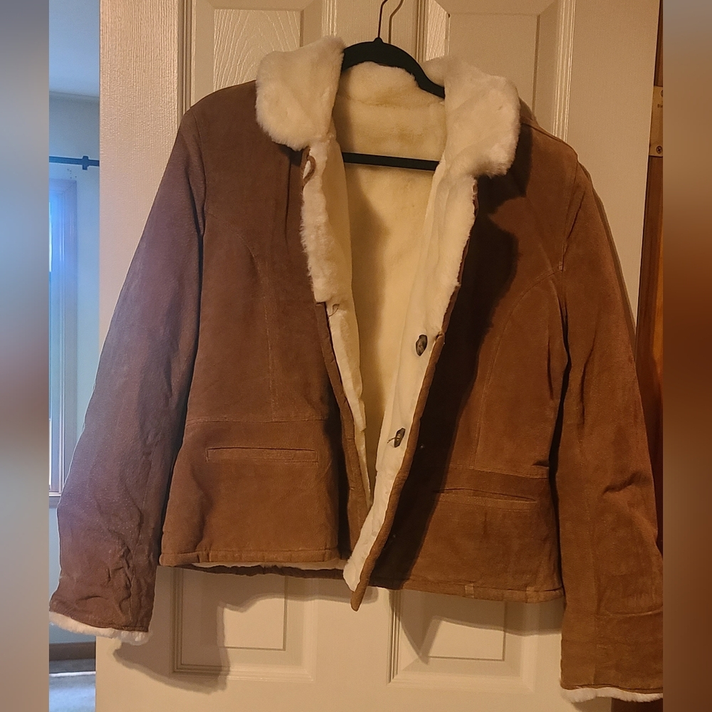 Women's Brown Shearling Jacket - image 1